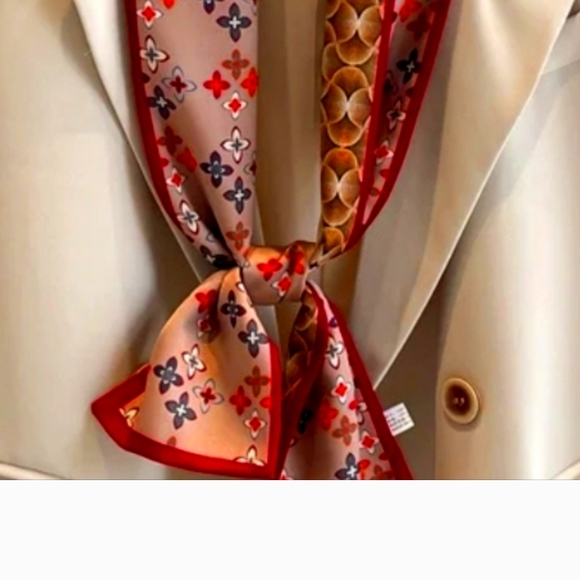 Patterned Scarf Or Twilly - Picture 2 of 2